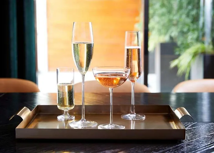 The Allegro Royal Sonesta Loop Hotel 4*