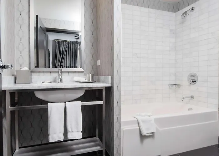The Allegro Royal Sonesta Loop Chicago