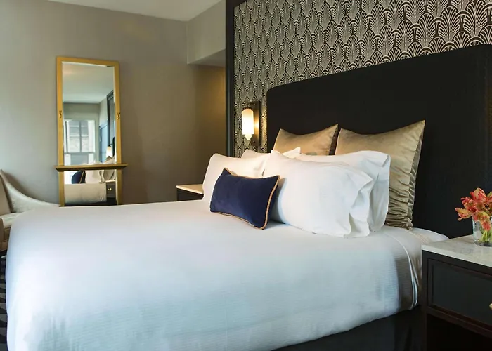 Hotel The Allegro Royal Sonesta Loop