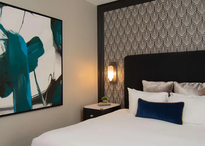 The Allegro Royal Sonesta Loop Hotel