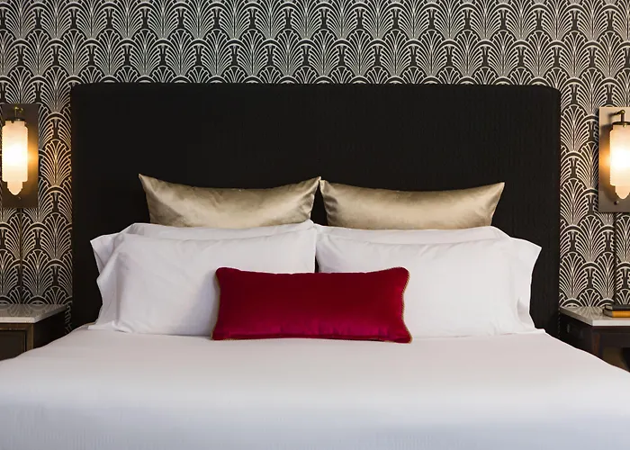 The Allegro Royal Sonesta Loop Hotel