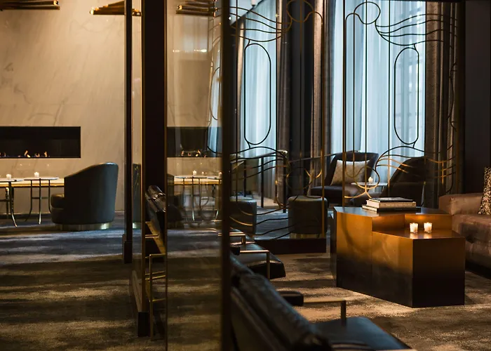 The Allegro Royal Sonesta Loop Hotel