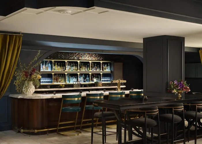 The Allegro Royal Sonesta Loop Hotel